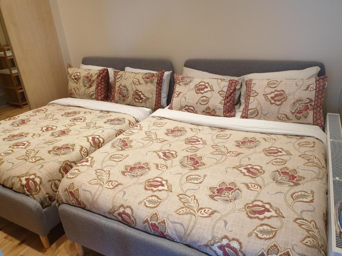 London Luxury Apartments 1Min Walk From Underground, With Free Parking Free Wifi Ngoại thất bức ảnh